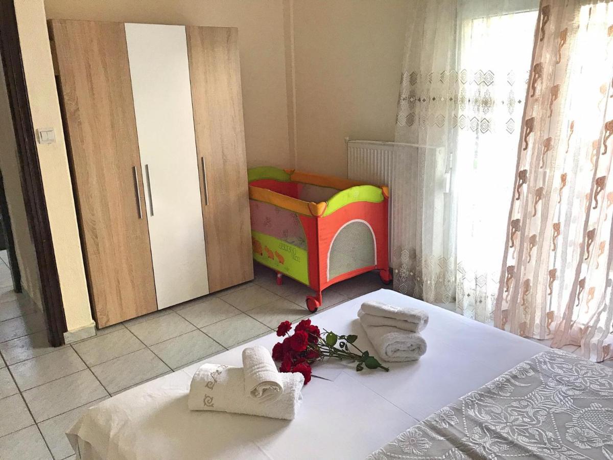 Anastasia'S Home Néa Péramos Eksteriør billede