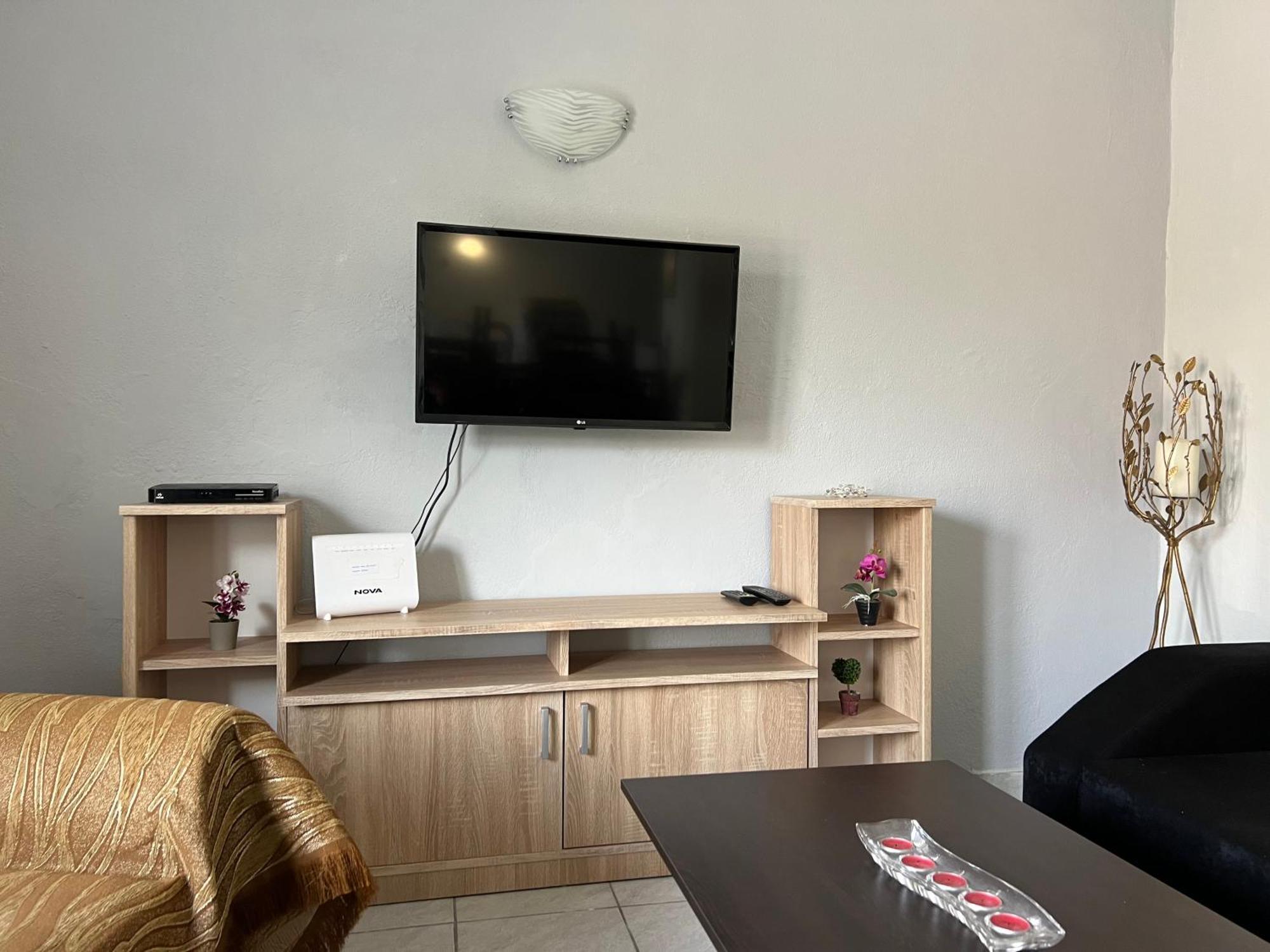 Anastasia'S Home Néa Péramos Eksteriør billede