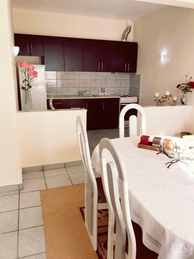 Anastasia'S Home Néa Péramos Eksteriør billede